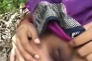 Tamil Village Beauty Outdoor Sex With Neighbour Mms